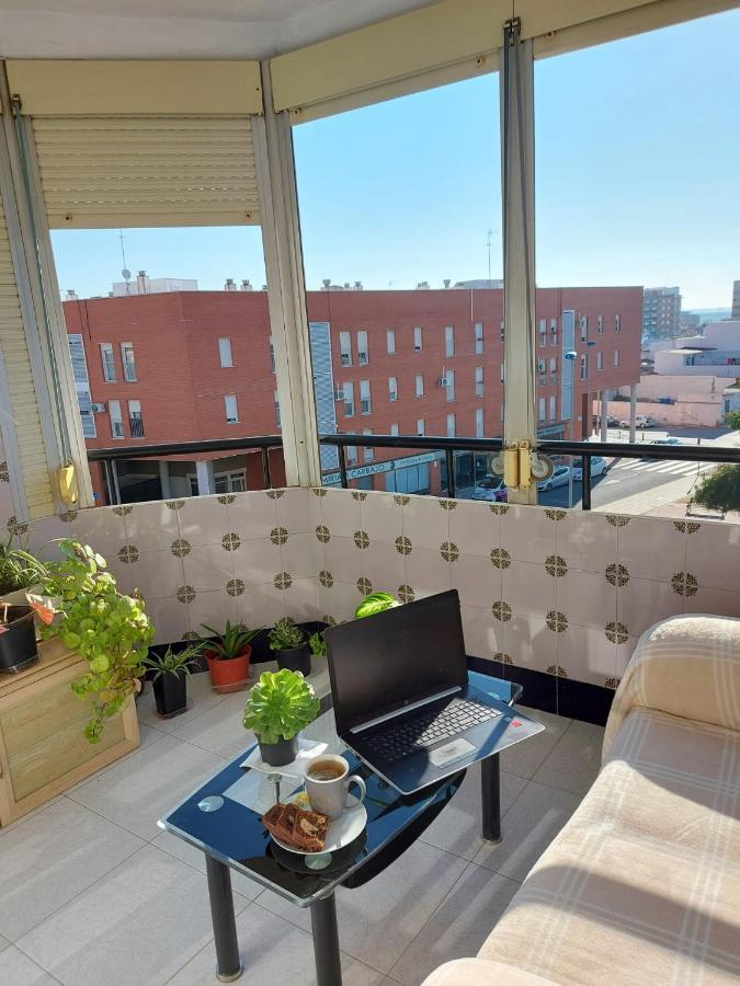 Habitacion Privada A 15 Min De La Playa/Piso Otel Huelva Dış mekan fotoğraf